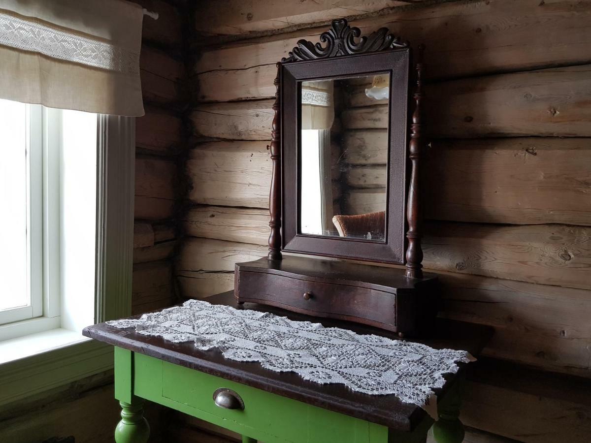 Bakarstuo, Utpa Neset Villa Trofors Luaran gambar